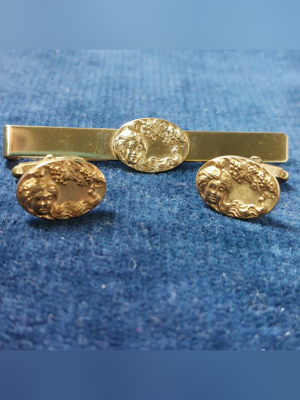 Vintage Kreisler Craft Lady Nymph Goldtone Tie Bar Clip & Matching Cufflinks Set